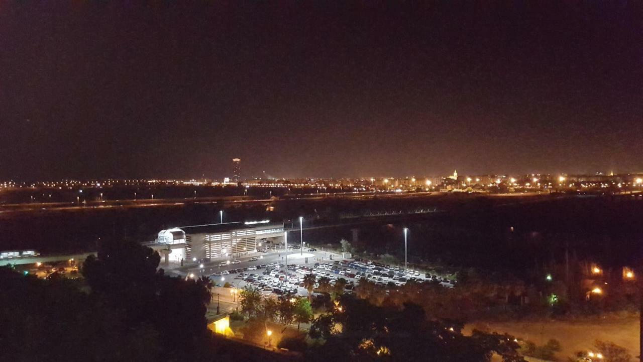 Apartamento Duplex El Monumento San Juan de Aznalfarache Kültér fotó